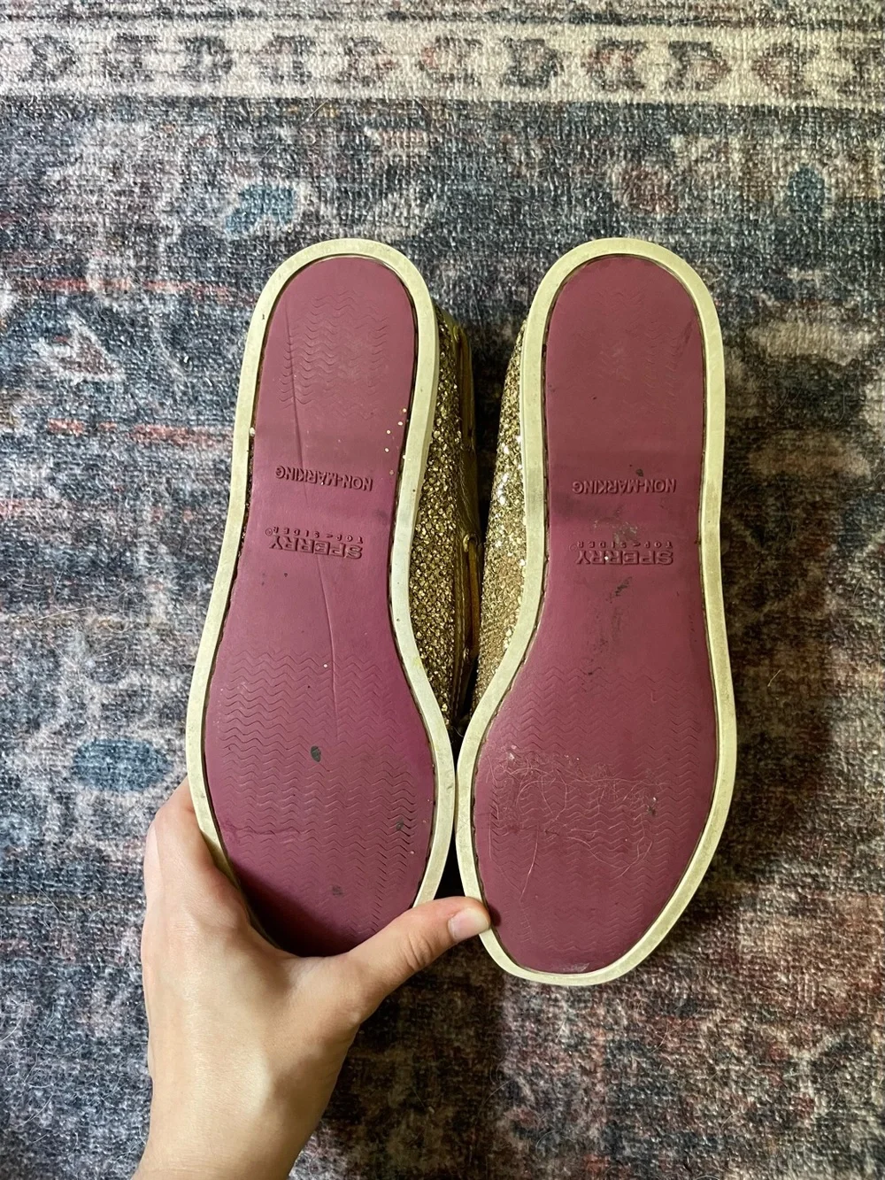 ✨Sperry gold fish scale loafers✨
